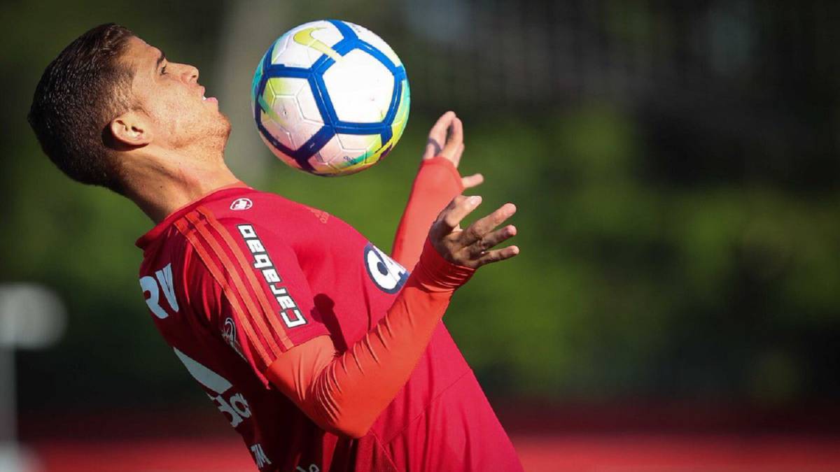 Gustavo Cuellar se destaca con Flamengo en Libertadores y llama atención del fútbol de Europa