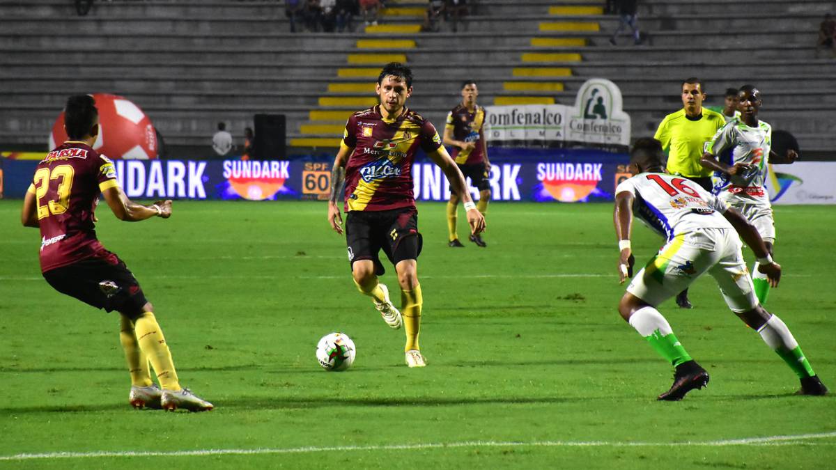 Deportes Tolima derrotó al Atlético Huila en la jornada de clásicos.