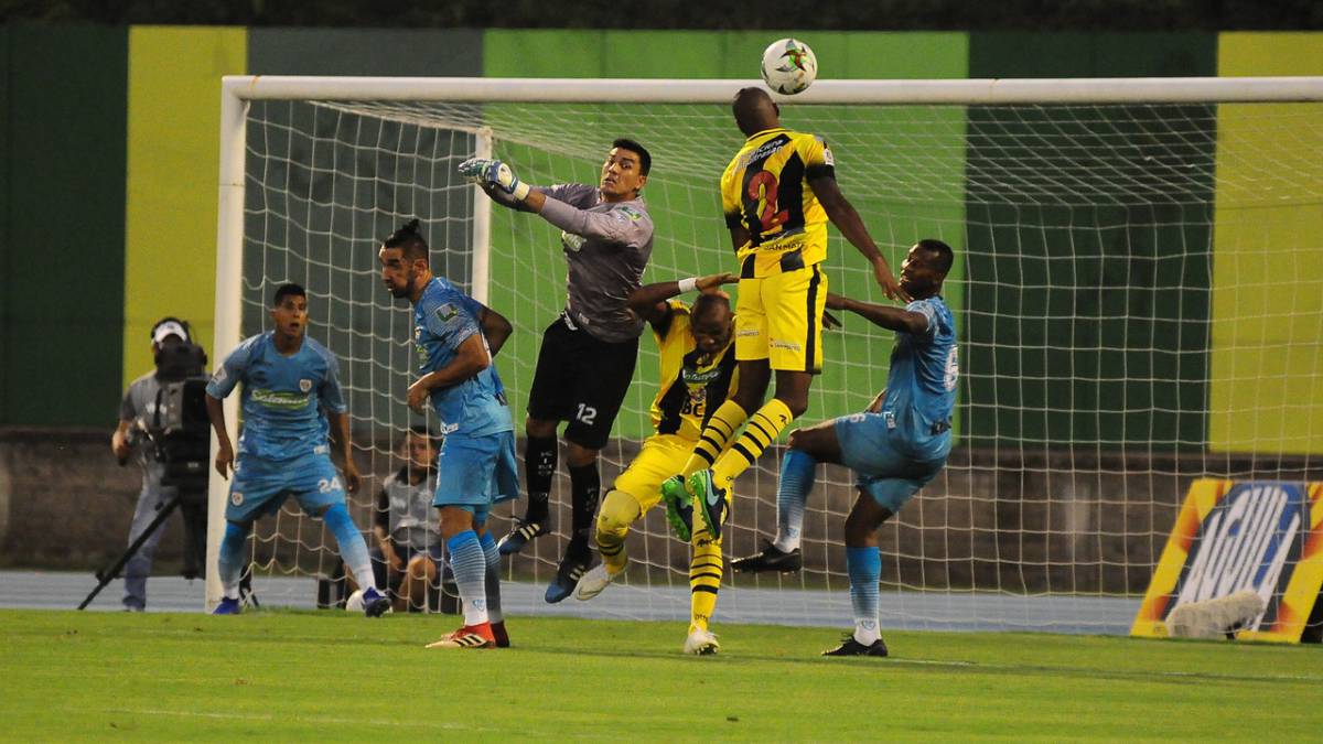 Alianza Petrolera y Jaguares empataron sin goles en la fecha de clásicos.