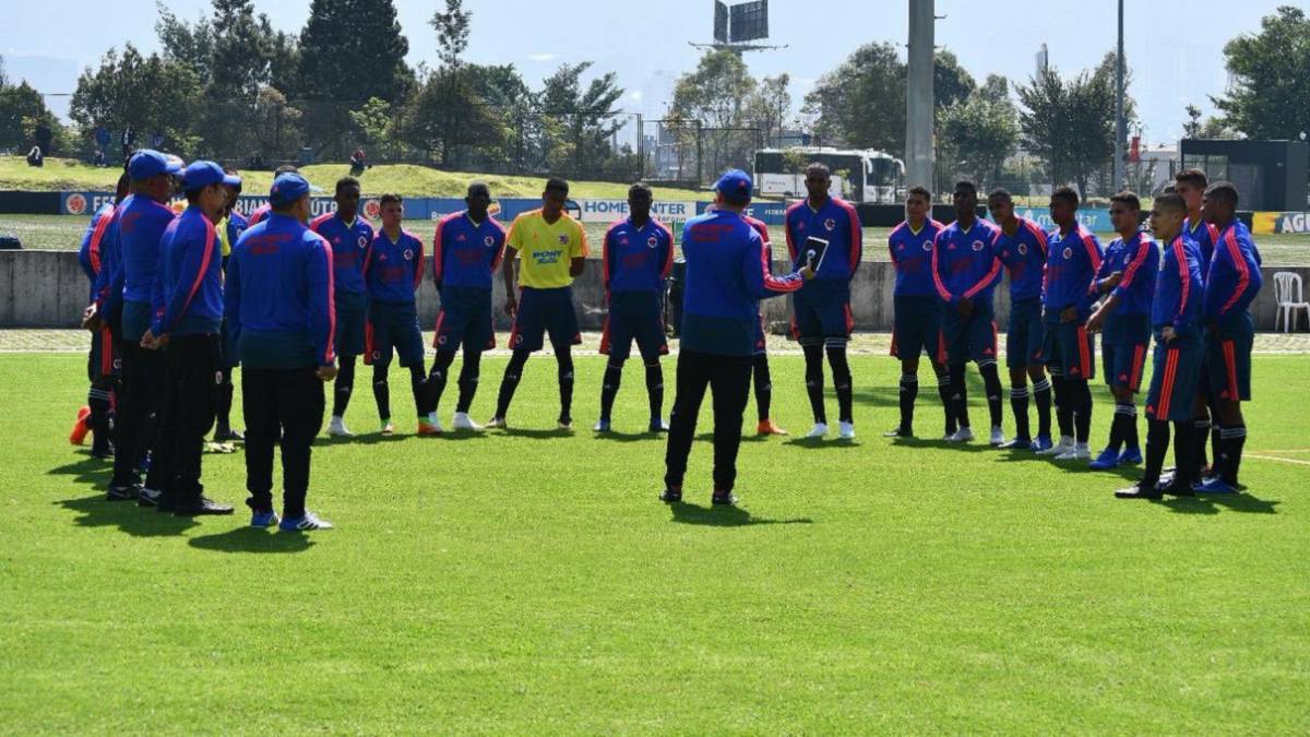 Selección Colombia Sub-17 durante un entrenamiento en la sede de la Federación Colombiana de Fútbol