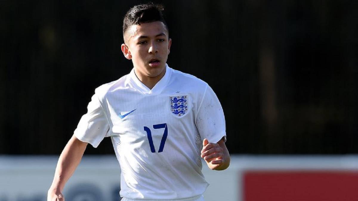 Ian Poveda erró penal con Inglaterra en el Europeo Sub 19.