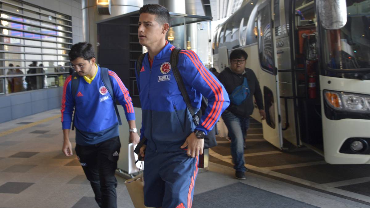La Selección COlombia de Carlos Queiroz hizo una sesión de trabajo en el gimnasio del hotel de concentración en Seúl donde se presentan -3 grados