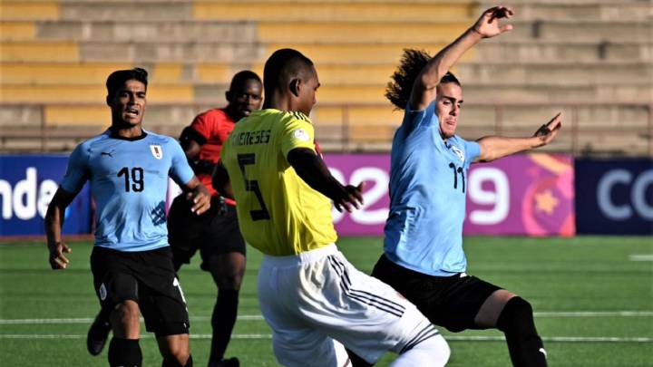 Colombia cayó 1-2 en la tercera jornada ante Uruguay.
