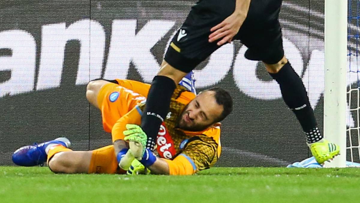 David Ospina sufre una conmoción cerebral en el encuentro ante el Udinese cuando jugaba con Napoli