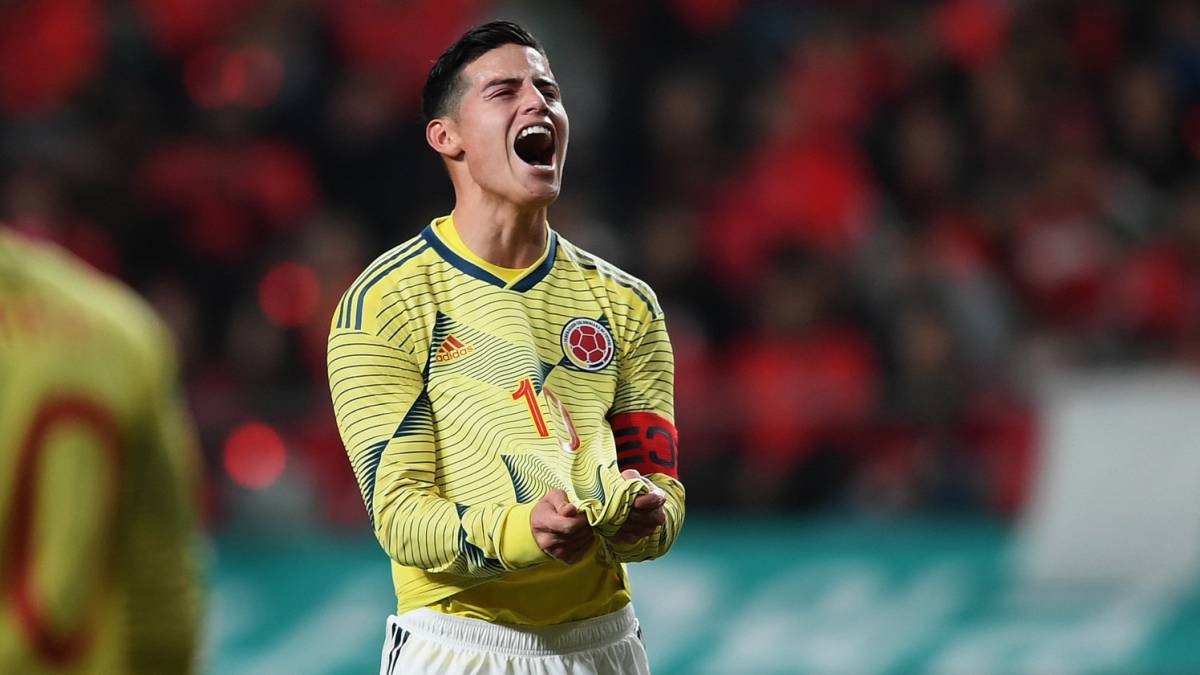 James Rodríguez envió su camiseta de regalo a Mauro Zarate