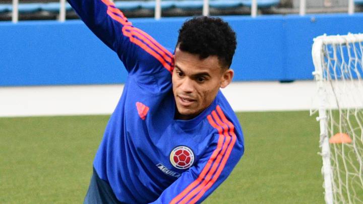 Luis Díaz en un entrenamiento con la Selección Colombia en Japón