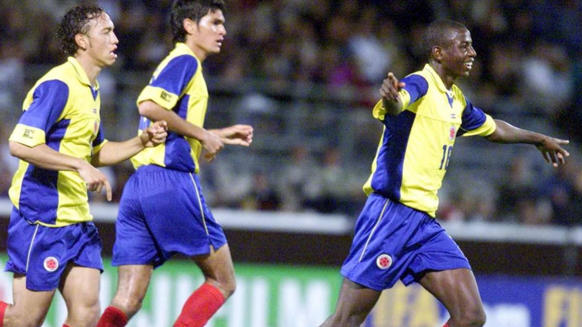Adrian Ramos con la Selección Colombia Sub-17 2003 en el Mundial de Finlandia en el que el equipo llegó hasta semifinales
