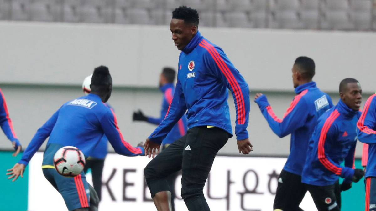 El defensor Yerry Mina, en un entrenamiento con la Selección Colombia.