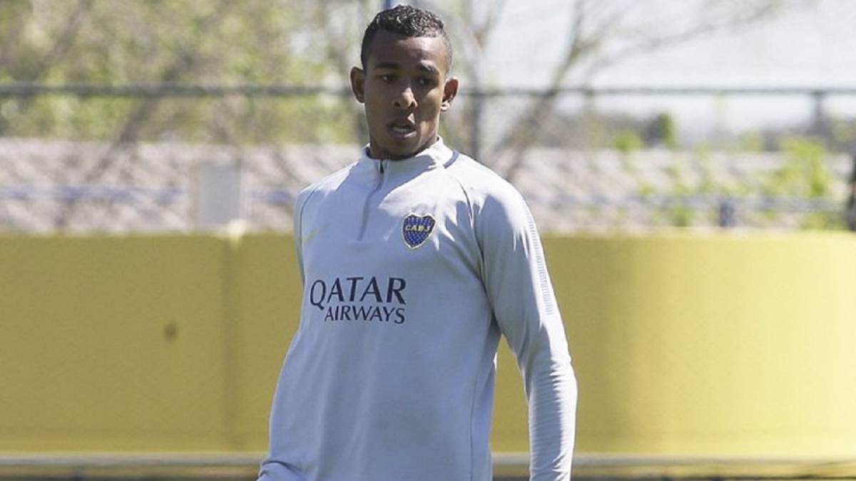 Sebastián Villa durante un entrenamiento con Boca Juniors previo al partido ante Atlético Paranaense por la Copa Libertadores
