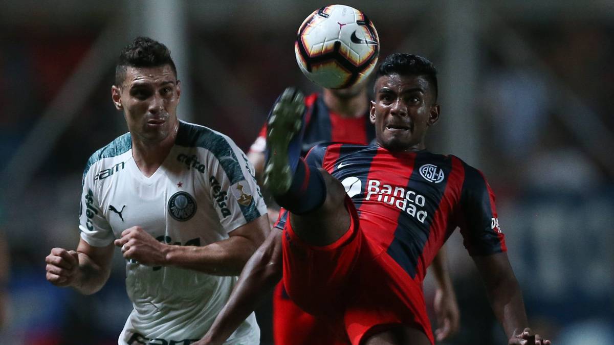 San Lorenzo de Almagro recibió a Palmeiras de Brasil en el estadio Nuevo Gasómetro en la tercera jornada de la fase de grupos de la Copa Libertadores