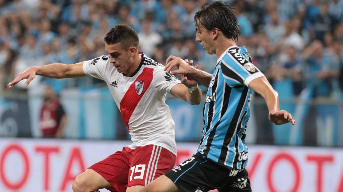 Rafael Santos Borré vuelve a Porto Alegre, donde revivió a River Plate ante Gremio en Copa Libertadores 2018.