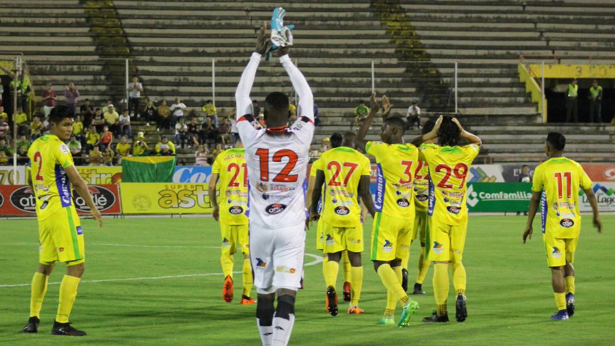 En vivo online Deportivo Cali – América de Cali, por la jornada 10 de la Liga Águila, que se jugará en el estadio Guillermo Plazas Alcid a partir de las 5:00 p.m., el sábado 6 de abril de 2019.