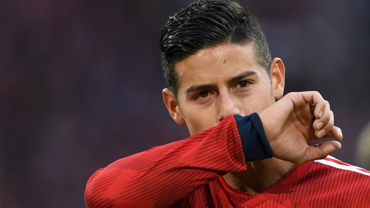 James Rodríguez fue suplente en el partido entre Bayern Múnich y Dortmund y la prensa alemana especula sobre el tema