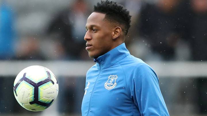 Yerry Mina en el entrenamiento de Everton en Liverpool