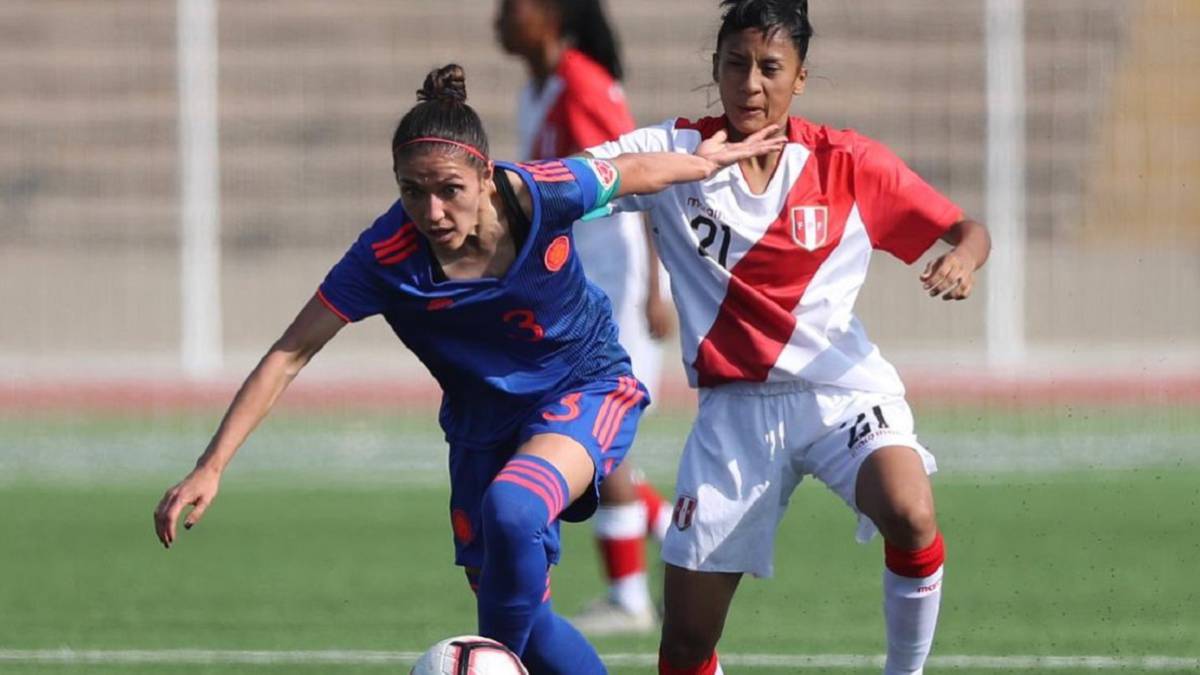 Natalia Gaitán durante el partido amistoso entre la Selección Colombia femenina y la de Perú. En este encuentro la capitana fue expulsada