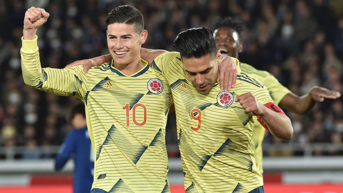 James y Falcao celebran un gol ante Japón.