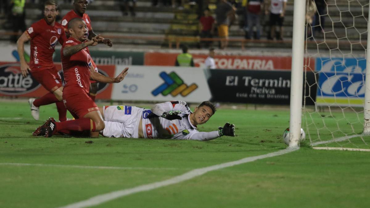 América de Cali venció un gol por cero al Atlético en el estadio Pascual Guerrero en la cuarta jornada de la Copa Águila con gol de Jhonnier Viveros