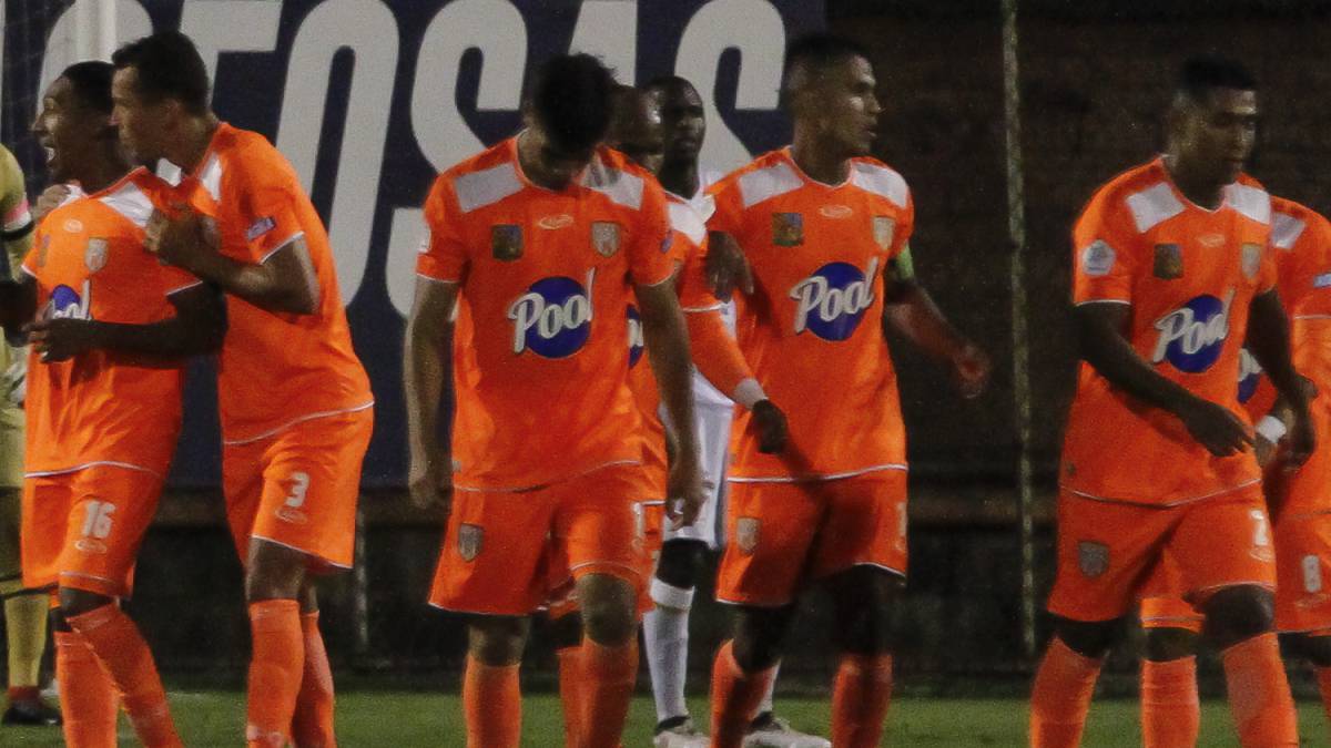 Envigado celebra un gol de la Liga Águila