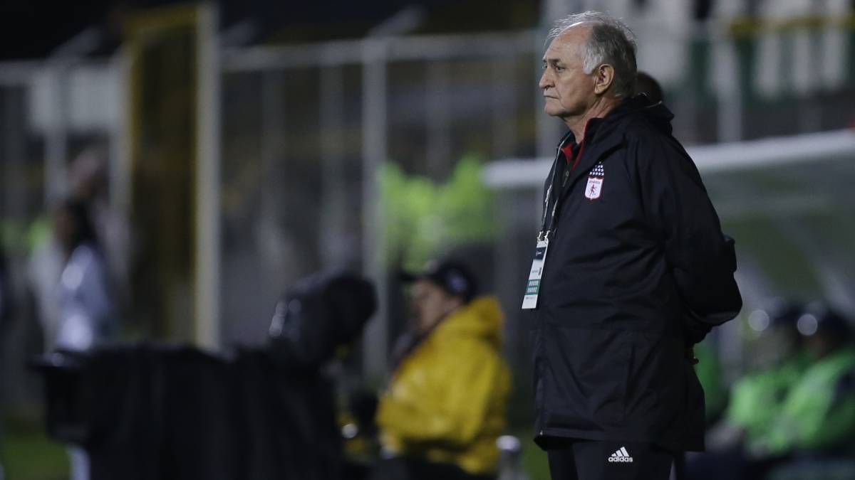 Fernando Castro deja la dirección técnica del América de Cali