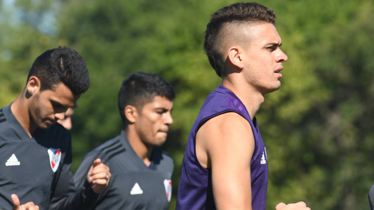 Rafael Santos Borré en un entrenamiento con River Plate, previo a la Copa Argentina