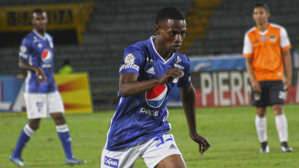 Jorge Rengifo durante un partido con Millonarios por Copa Águila.