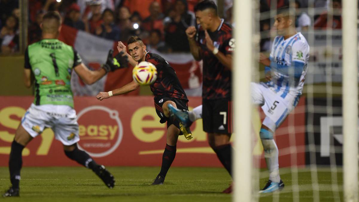 Rafael Santos Borré y su gol en Copa Argentina