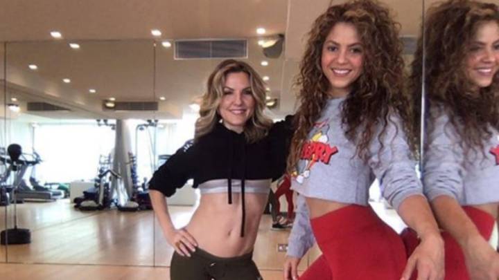 Shakira les enseñó a sus seguidores un secreto que les servirá para verse más altos en las fotos para sus redes sociales como lo hace Beyoncé