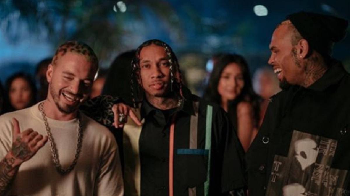 Críticas a J Balvin por su nueva colaboración con Chris Brown