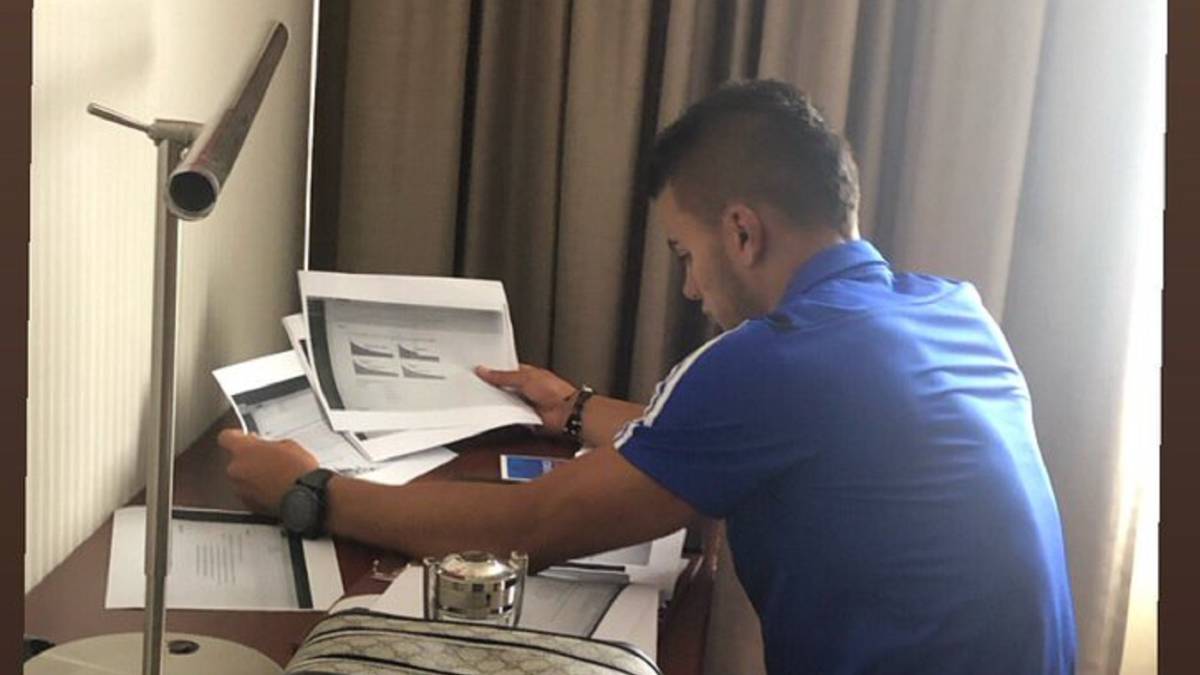 Jhon Duque estudia en la concentraciones de Millonarios