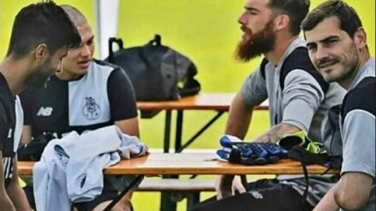 Iker Casillas compartió muy poco con Juan Fernando Quintero en su llegada al Porto en 2015