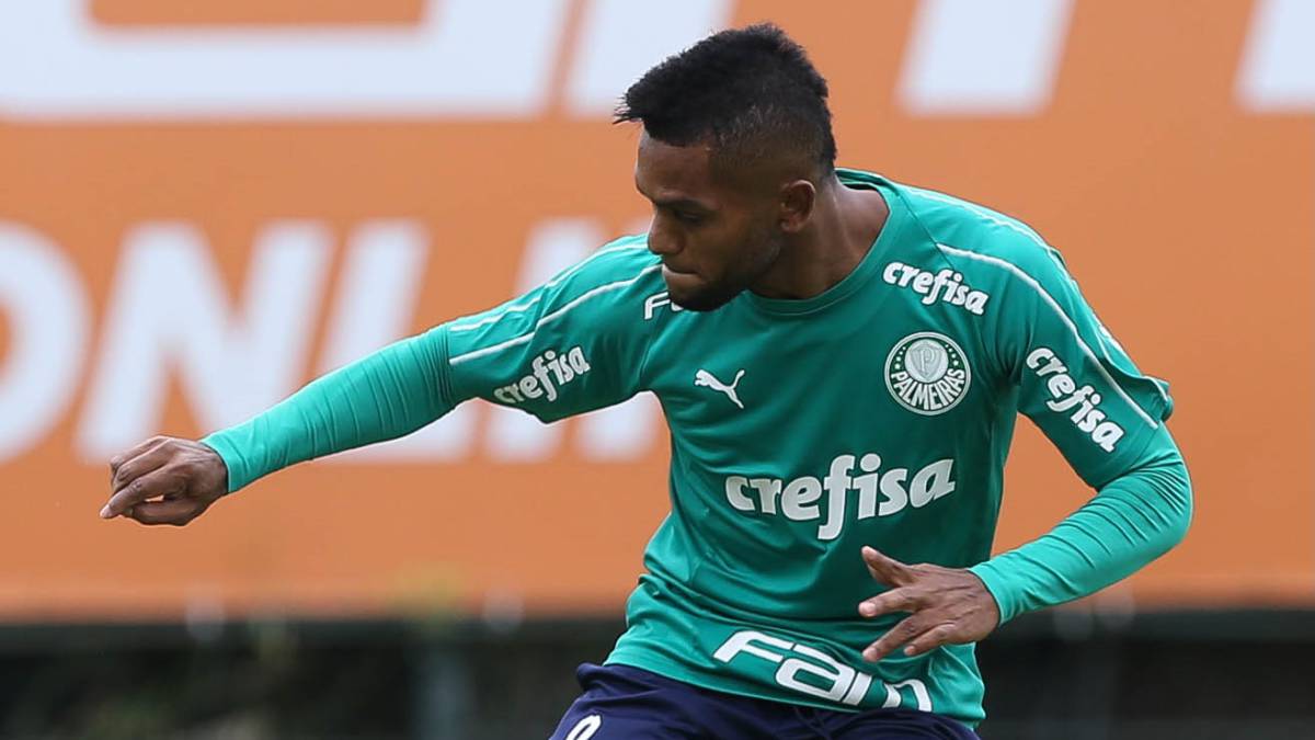 Miguel Borja regresó a los entrenamientos de Palmeiras tras superar problemas de rodilla.