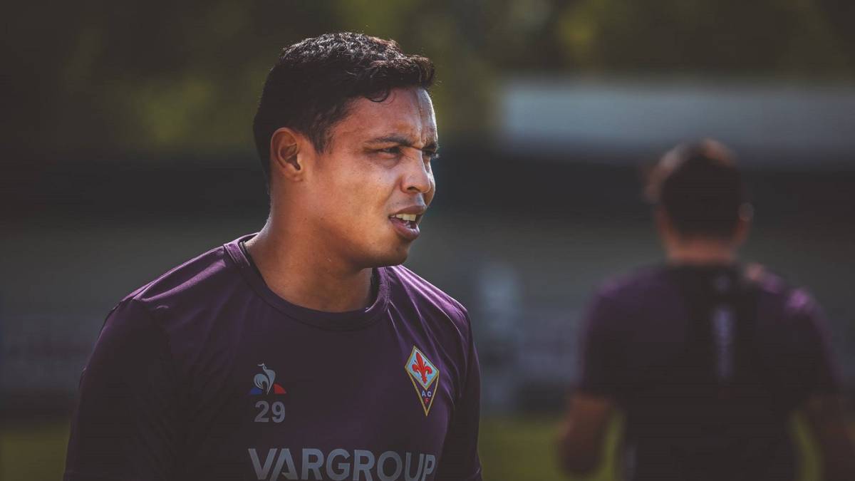Reunión entre Fiorentina y Sevilla por Luis Fernando Muriel