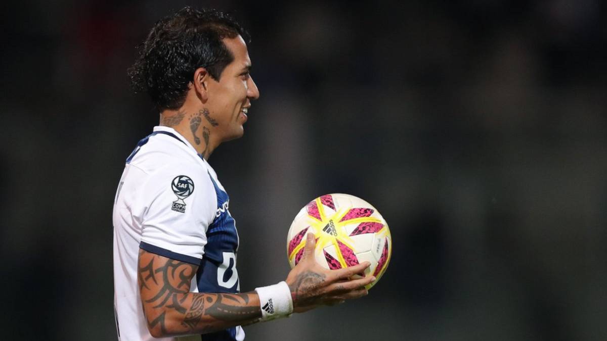 Dayro Moreno en un partido con Talleres de Córdoba.