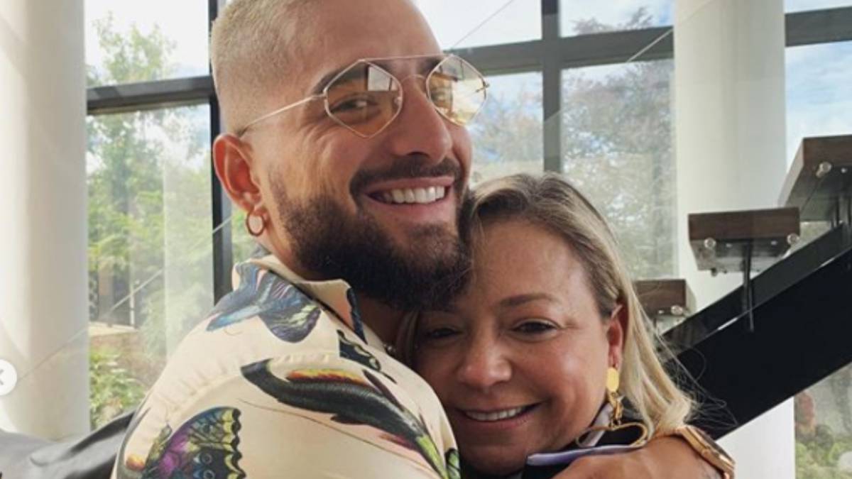 Maluma, cantante colombiano, junto a su mamá