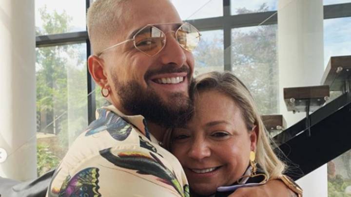 Maluma, cantante colombiano, junto a su mamá