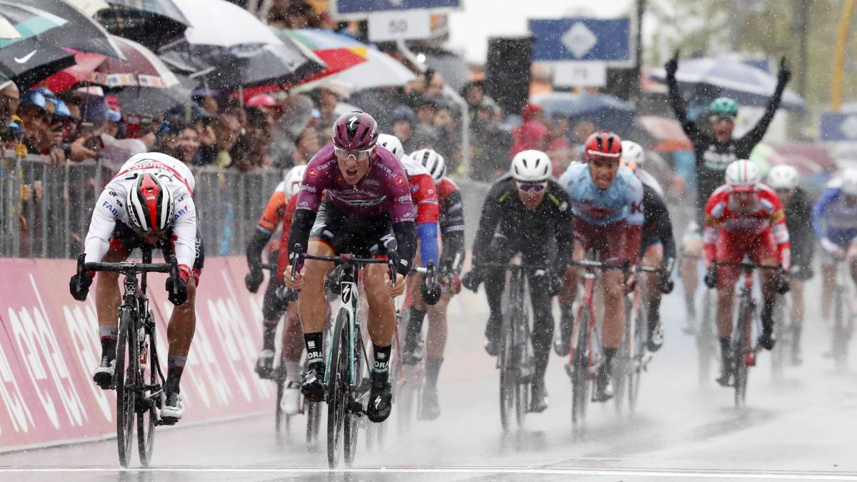 El triunfo de Ackermann en la etapa 5 del Giro de Italia