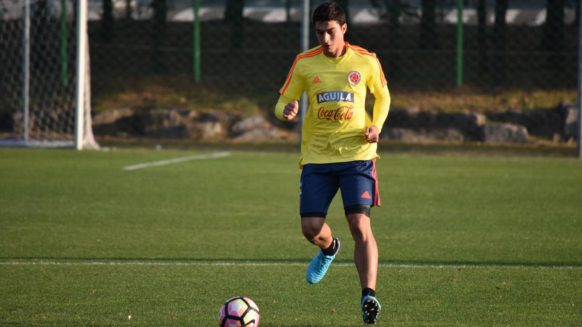 Stefan Medina, defensor de la Selección Colombia