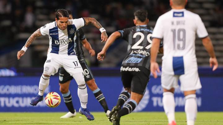 Dayro Moreno en un partido de Talleres