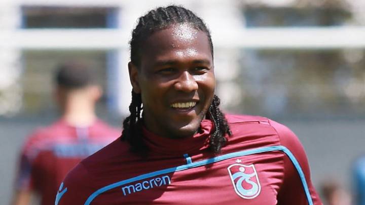 Hugo Rodallega durante un entrenamiento con el Trabzonspor