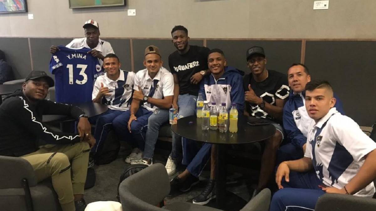 Yerry Mina, Jefferson Lerma e Iván Arboleda visitaron a Llaneros FC en su concentración en la ciudad de Bogotá antes del partido ante Quindío
