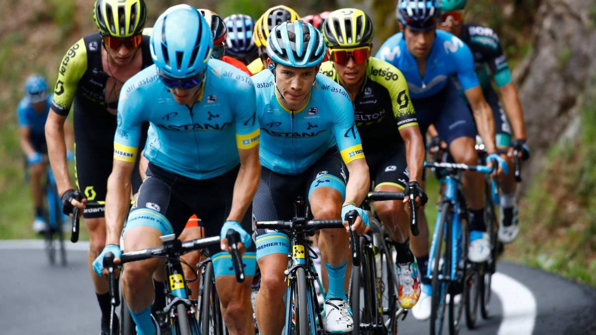 Miguel Ángel López, ciclista de Astana, en la etapa 13 del Giro