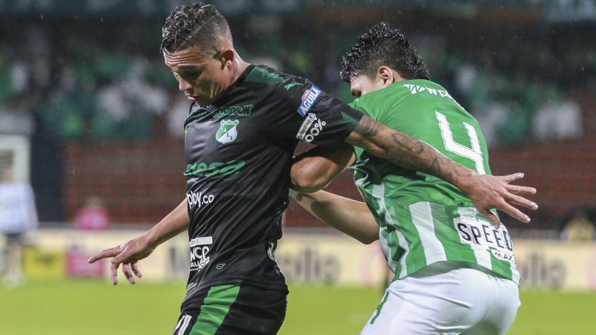 Partido entre Deportivo Cali y Atlético Nacional por los cuadrangulares de la Liga Águila