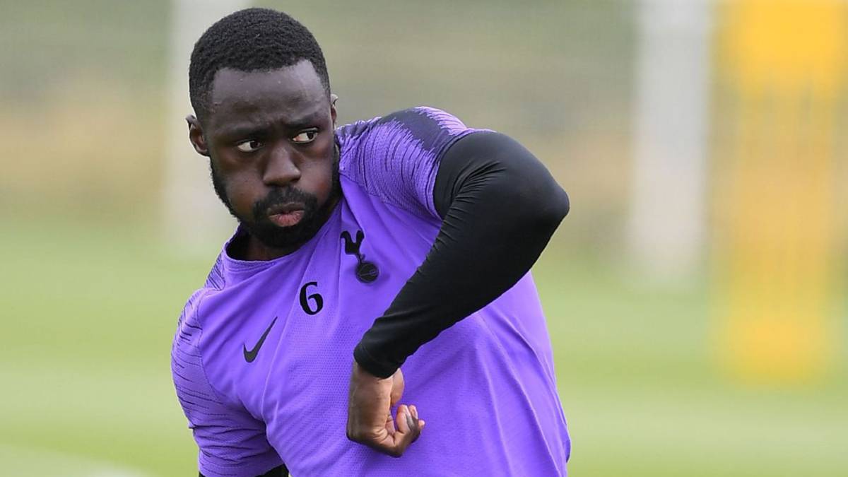 Davinson Sánchez en un entrenamiento con el Tottenham previo a la Final de la Champions League 2019