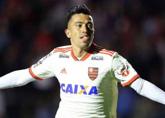Fernando Uribe, nuevo delantero de Santos de Brasil