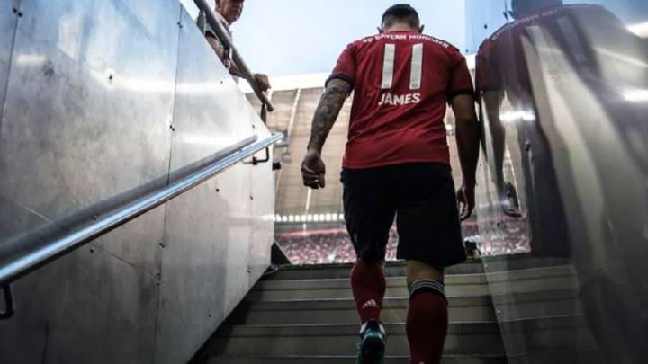 James Rodríguez sigue sin definir su futuro. Real Madrid podría meterlo en una negociación por Neymar.