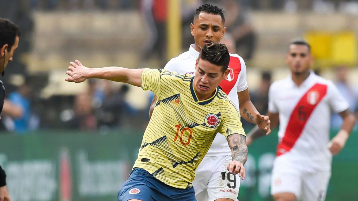 James Rodríguez en el amistoso de la Selección Colombia ante Perú.