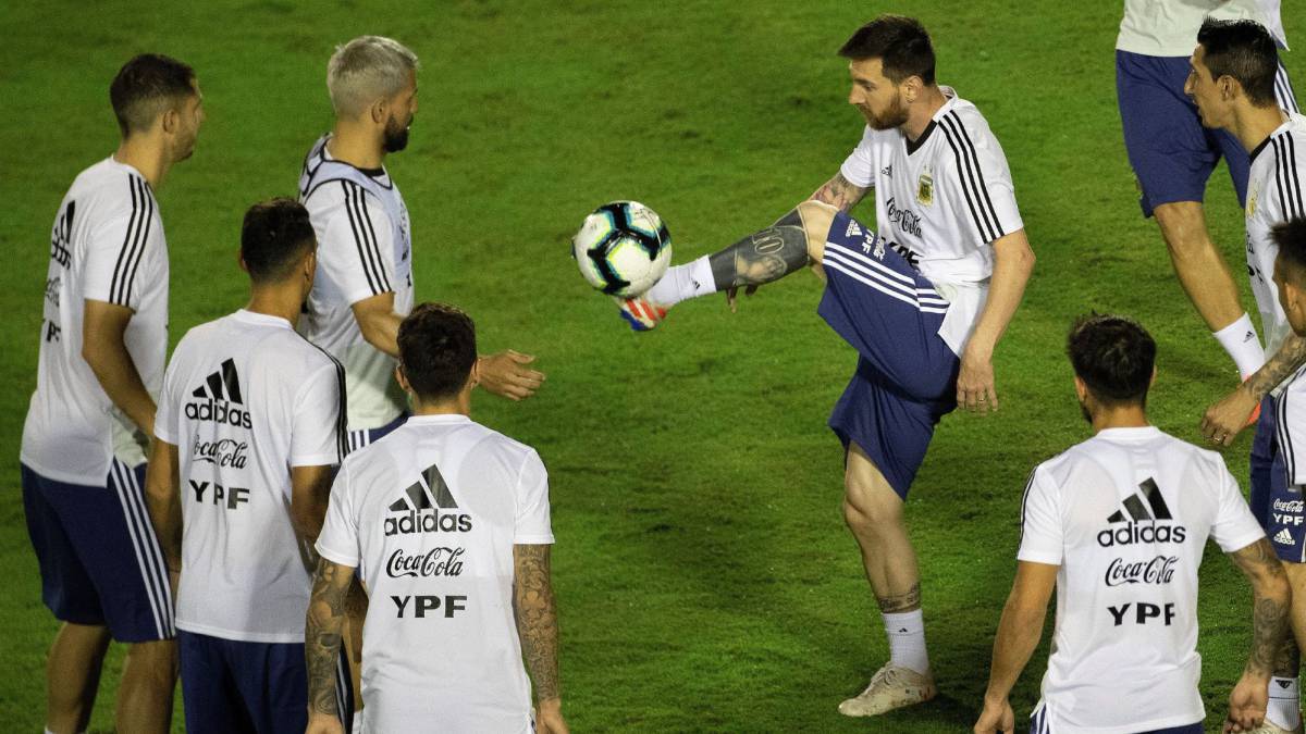 Lionel Messi durante el entrenamiento de Argentina el 11 de junio en Brasil antes del partido ante Colombia por la Copa América 2019