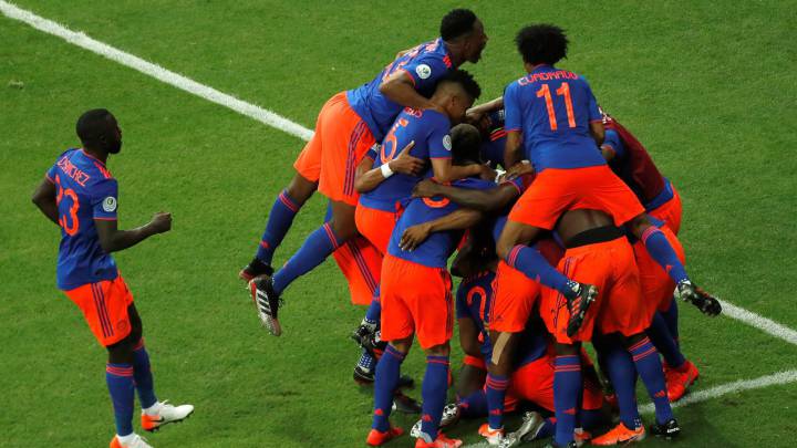 Selección Colombia venció 2-0 a Argentina por Copa América.