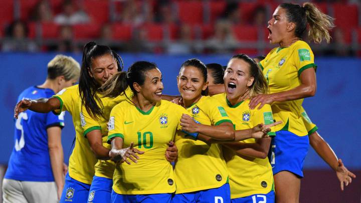 Brasil derrotó a Italia en la última fecha del grupo C y se clasificó tercera de su grupo.