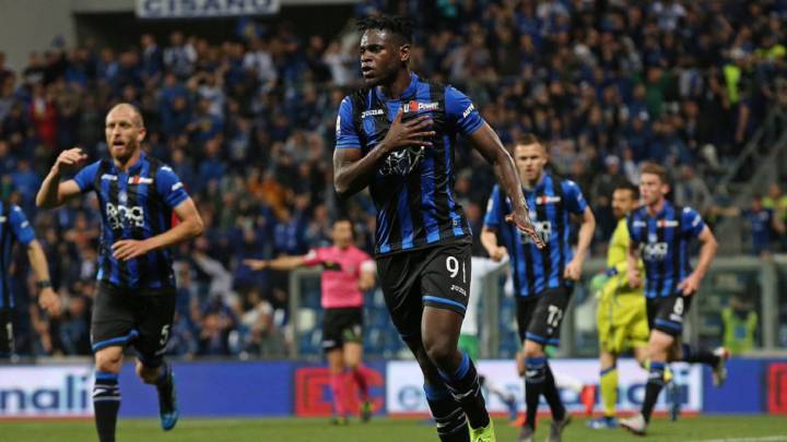 Duván Zapata por ahora continúa en Atalanta.